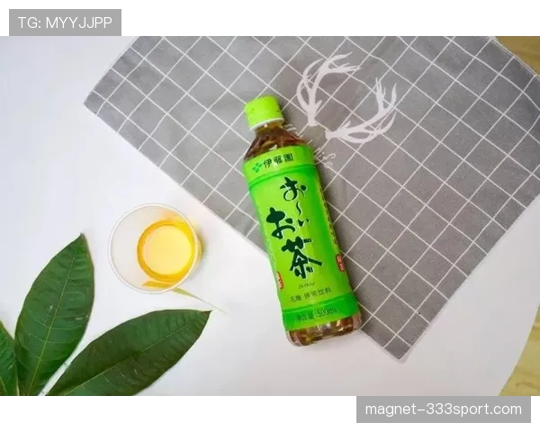 张常宁家的冰箱里塞满了蛋白粉，连饮料都喝无糖的